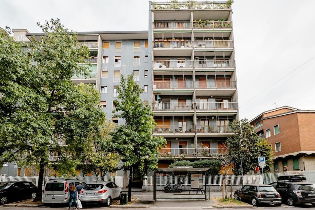 Luxury 1 Bedroom Apartment, Close To San Siro, Fiera And 10 Min Metro To Duomo Milán Exterior foto